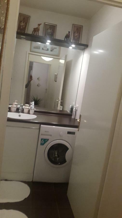 8 Rue Brise Echalas Saint-Denis  Bagian luar foto